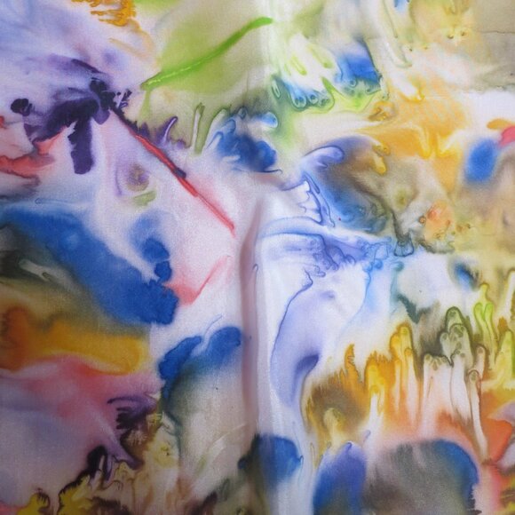 Two separate Watercolor scarves - Picture 4 of 13